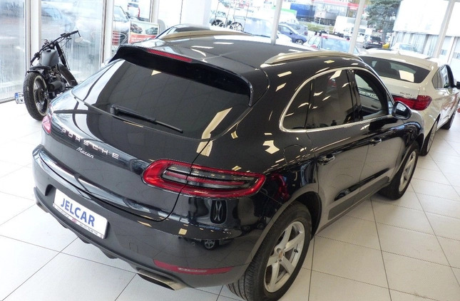 Porsche Macan cena 149999 przebieg: 182000, rok produkcji 2016 z Ropczyce małe 277